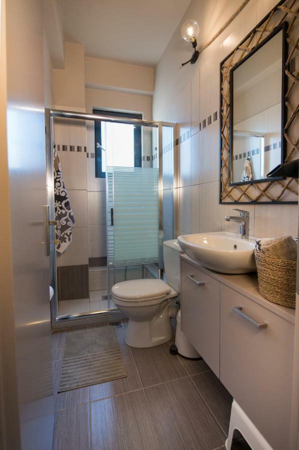 פרבזה Marios Home, A Cozy And Spacious Apartment Near Downtown מראה חיצוני תמונה