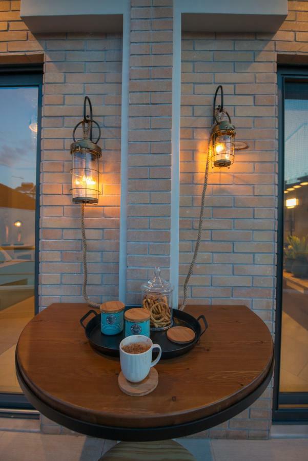 פרבזה Marios Home, A Cozy And Spacious Apartment Near Downtown מראה חיצוני תמונה